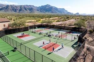 superstition-mountain-courts